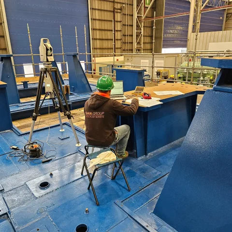 Laser tracker per controlli dimensionali meccanici di precisione